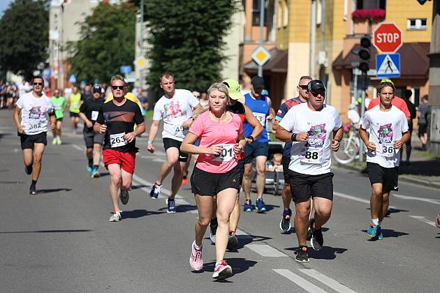 Rywalizowali na lęborskim bruku. 22. Bieg Uliczny św. Jakuba Ap. ukończyło 451 zawodników.