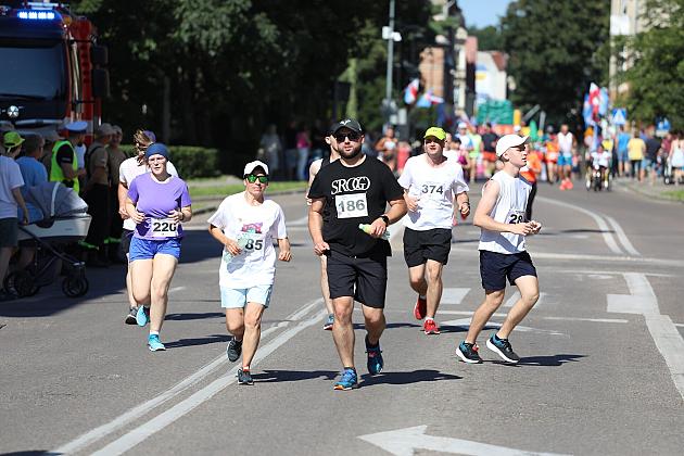 Rywalizowali na lęborskim bruku. 22. Bieg Uliczny św. Jakuba Ap. ukończyło 451 zawodników.
