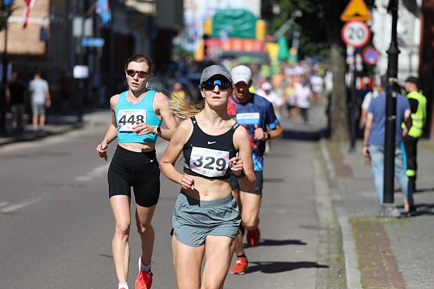 Rywalizowali na lęborskim bruku. 22. Bieg Uliczny św. Jakuba Ap. ukończyło 451 zawodników.