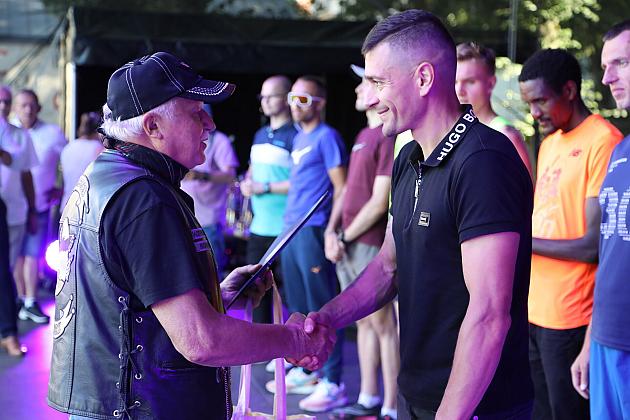 Rywalizowali na lęborskim bruku. 22. Bieg Uliczny św. Jakuba Ap. ukończyło 451 zawodników.