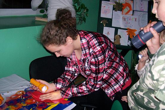 Noc w szkolnej bibliotece