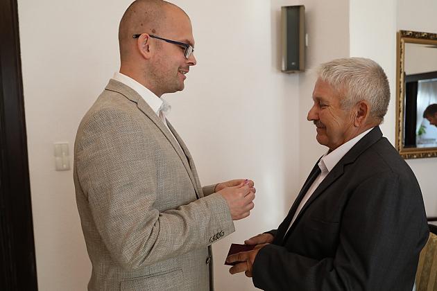 Złote gody w ratuszu. Medale dla 6 par