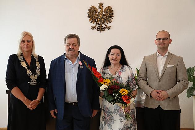 Złote gody w ratuszu. Medale dla 6 par