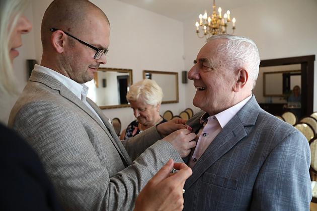 Złote gody w ratuszu. Medale dla 6 par