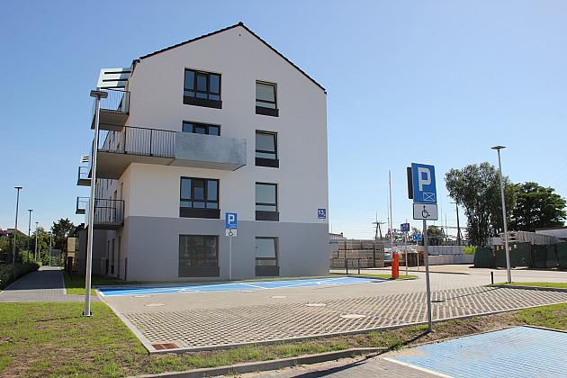 Budowa przy Władysława IV zakończona. Dwa budynki z 32 mieszkaniami czekają na lokatorów.