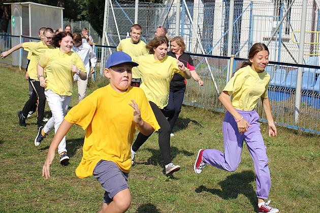 Uczniowie szkół specjalnych rywalizowali na stadionie