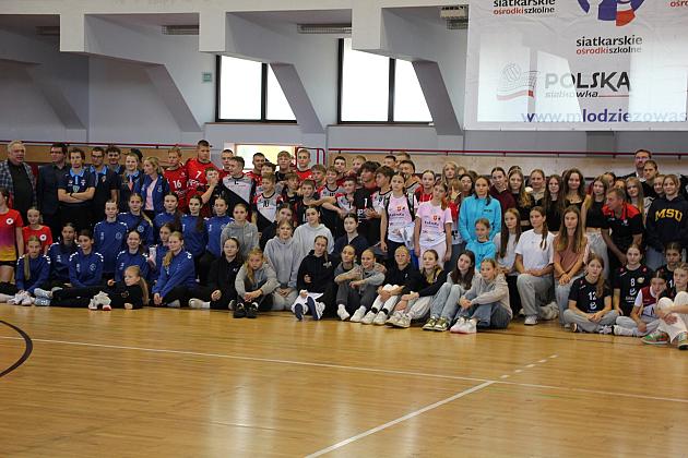 Wystartował XXVI Międzynarodowy Maraton Siatkówki Młodzieży Łeba 2024