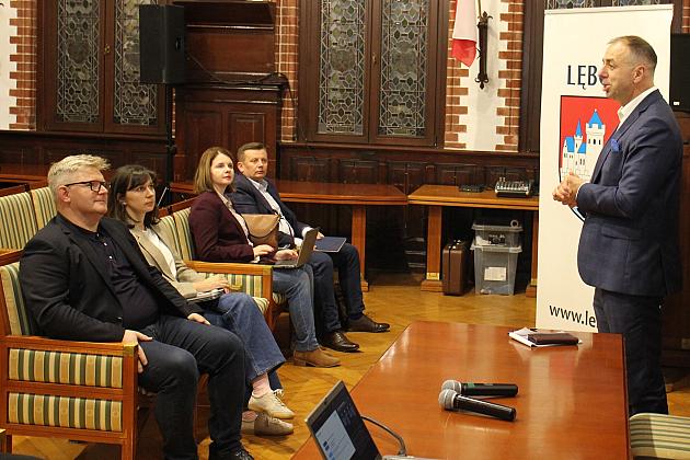 W ratuszu o budowie elektrowni jądrowej na Pomorzu