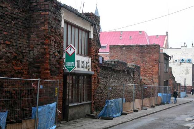 Rewitalizacja średniowiecznych murów ruszyła 