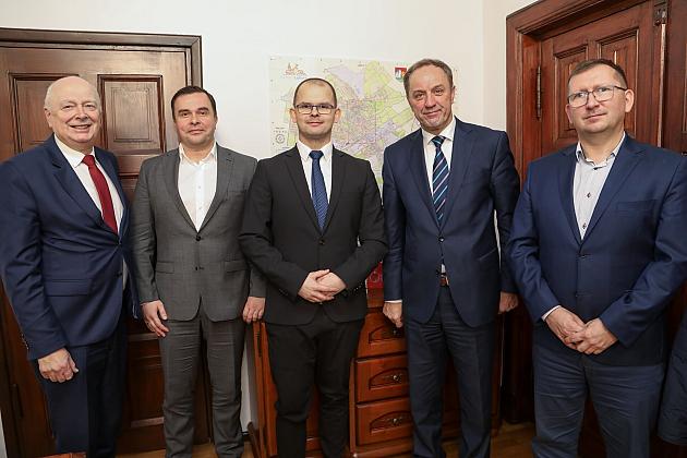 Marszałek Struk z wizytą w ratuszu