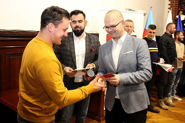 Dawcy krwi odznaczeni na gali PCK w ratuszu