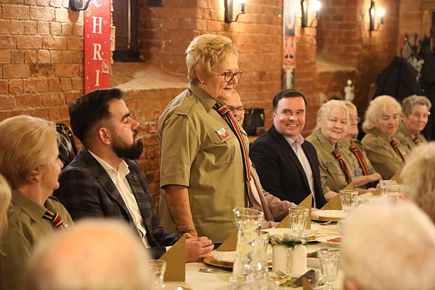 Harcerski Krąg Seniorów „Dęby” spotkał się na przedwigilijnym spotkaniu opłatkowym