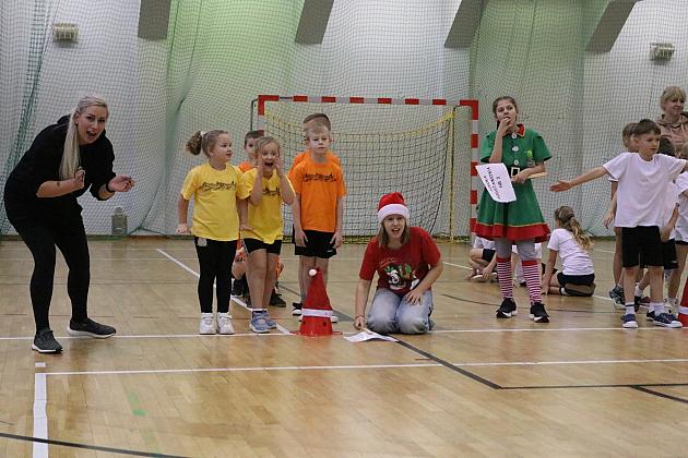 Pierwszaki pokazały, jak potrafią doskonale bawić się i integrować