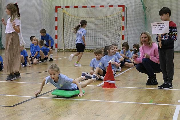 Pierwszaki pokazały, jak potrafią doskonale bawić się i integrować