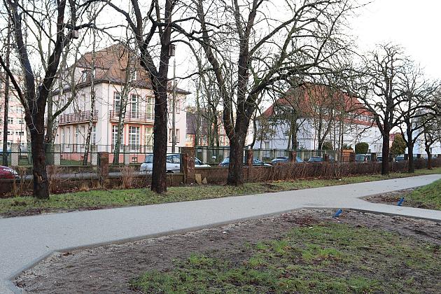 Park przy I LO po pierwszym etapie inwestycji