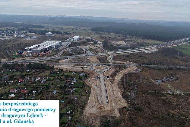Miasto Lębork otrzymało w grudniu 2024 r. pozytywną decyzję o środowiskowych uwarunkowaniach dla budowy bezpośredniego połączenia drogowego pomiędzy węzłem drogowym Lębork - Wschód a ul. Gdańską w Lęborku.