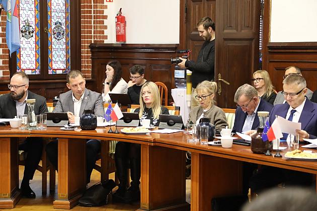 Rada miejska zadecydowała. Będą konsultacje społeczne w sprawie zmiany granic Lęborka.