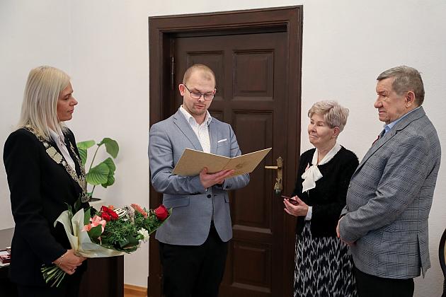 Złote Gody w ratuszu. Medale za długoletnie pożycie małżeńskie