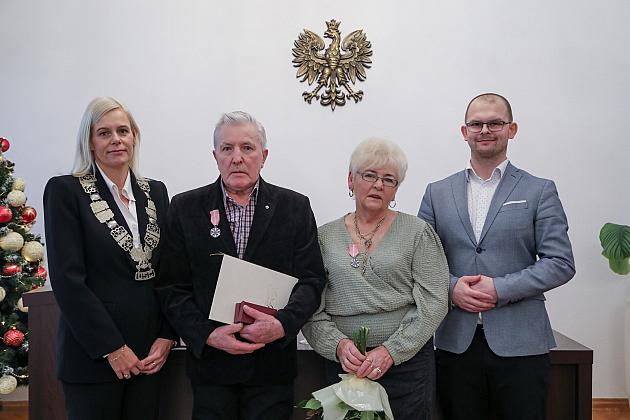 Złote Gody w ratuszu. Medale za długoletnie pożycie małżeńskie