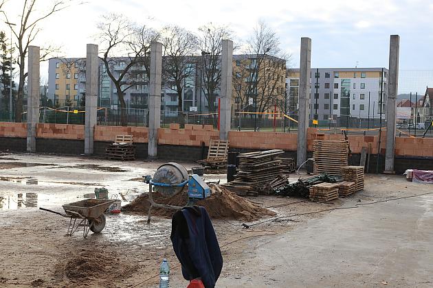 Przy SP1 powstaje nowoczesna hala sportowa