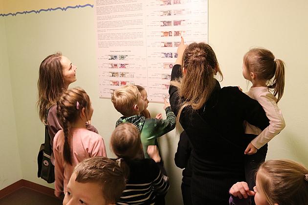 Uczniowie Szkoły Podstawowej w Łebuni odwiedzili ratusz i spotkali się z burmistrzem