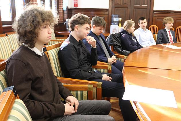 Młodzieżowi radni obradowali na VII sesji