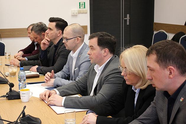 W Urzędzie Gminy Nowa Wieś Lęborska burmistrz i radni rozmawiali o zmianie granic Lęborka