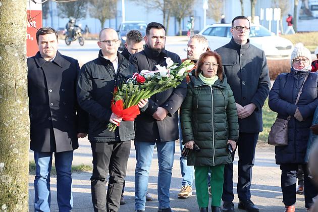 Hołd dla Sybiraków w 85. rocznicę pierwszej z masowych wywózek przez Sowietów