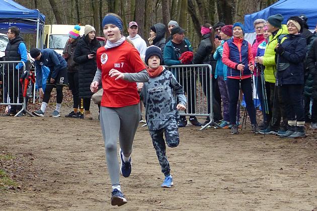 Patriotyczne bieganie w Parku Chrobrego z okazji Narodowego Dnia Pamięci Żołnierzy Wyklętych