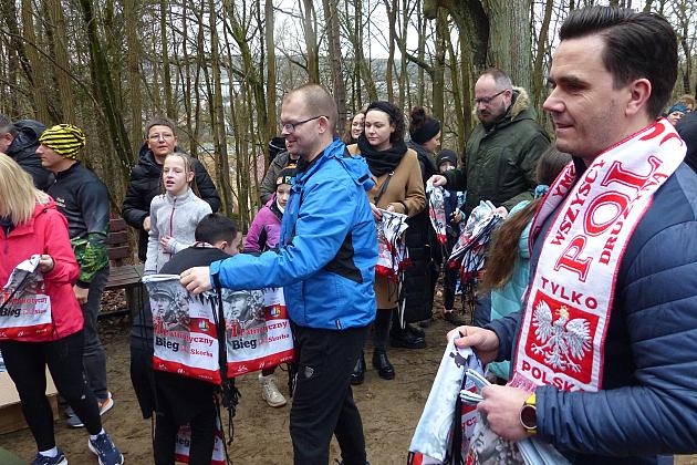 Patriotyczne bieganie w Parku Chrobrego z okazji Narodowego Dnia Pamięci Żołnierzy Wyklętych
