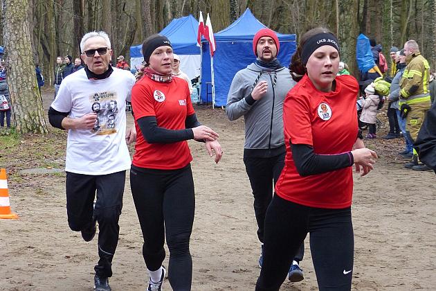 Patriotyczne bieganie w Parku Chrobrego z okazji Narodowego Dnia Pamięci Żołnierzy Wyklętych