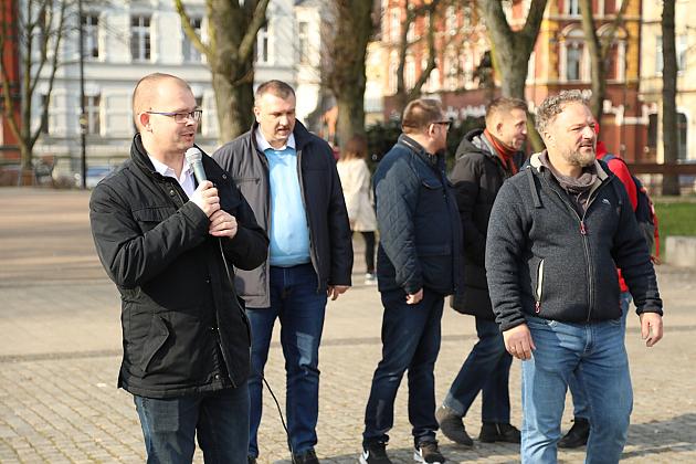 Wyruszyli z Lęborka do Czarnówka w poszukiwaniu oznak wiosny