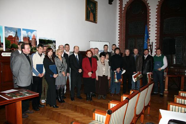 Granty na zadania miasta: ochronę i promocję zdrowia, pomoc społeczną i sport