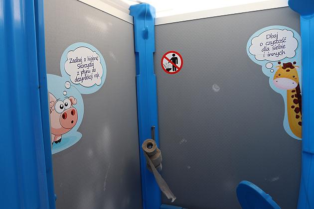 Nowe toalety przy placach zabaw – wygoda i higiena dla najmłodszych i opiekunów