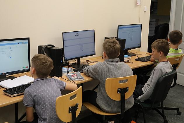 W lęborskich szkołach naukę matematyki wspomaga sztuczna inteligencja