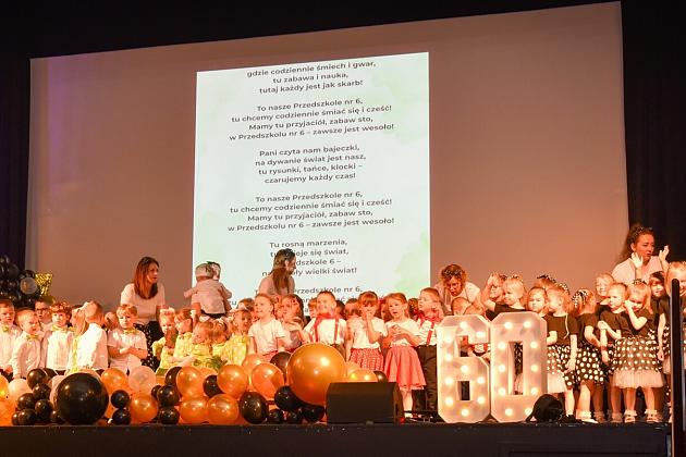 Diamentowy jubileusz Przedszkola Nr 6 – 60 lat troski, zabawy i edukacji
