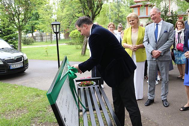 „Jedynka” świętuje 80 lat! Uroczysta gala z okazji jubileuszu najstarszej szkoły podstawowej w Lęborku