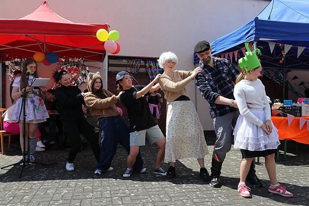 Rodzinna zabawa w „Siódemce” - radość, śmiech i integracja