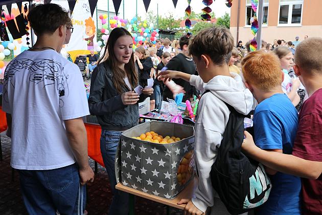 Rodzinna zabawa w „Siódemce” - radość, śmiech i integracja