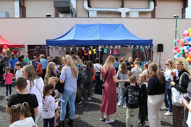 Rodzinna zabawa w „Siódemce” - radość, śmiech i integracja