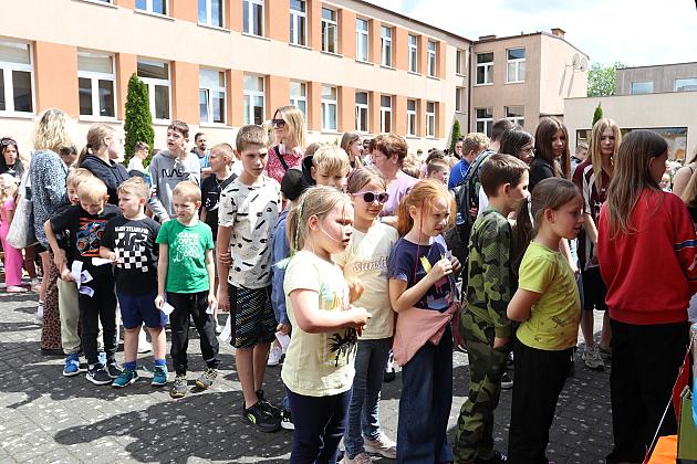 Rodzinna zabawa w „Siódemce” - radość, śmiech i integracja