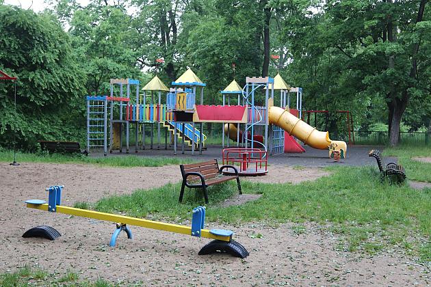 Place do zabawy bezpieczniejsze i piękniejsze – ruszył kompleksowy przegląd placów zabaw