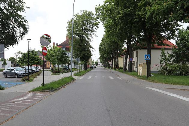 Nowe lustra drogowe w Lęborku – więcej bezpieczeństwa na trudnych skrzyżowaniach!