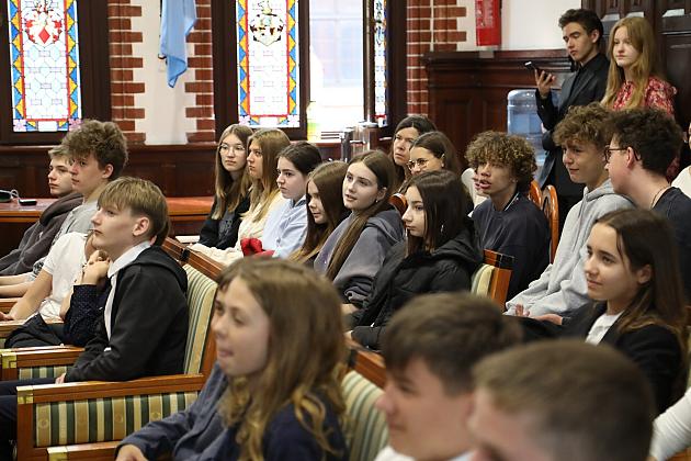 Debaty oksfordzkie w Lęborku – emocje, argumenty i młodzież na najwyższym poziomie