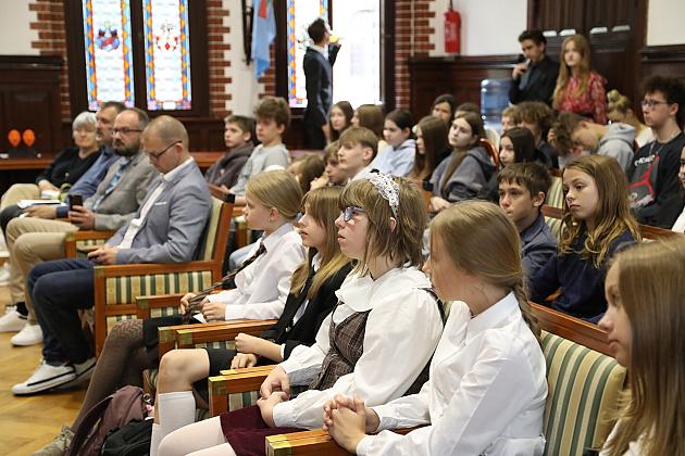 Debaty oksfordzkie w Lęborku – emocje, argumenty i młodzież na najwyższym poziomie