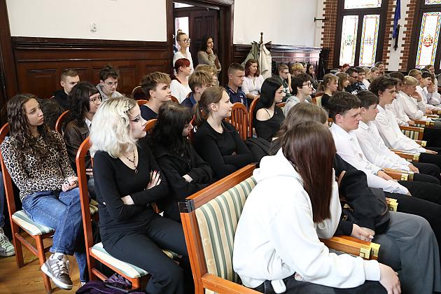 Debaty oksfordzkie w Lęborku – emocje, argumenty i młodzież na najwyższym poziomie