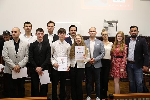 Debaty oksfordzkie w Lęborku – emocje, argumenty i młodzież na najwyższym poziomie