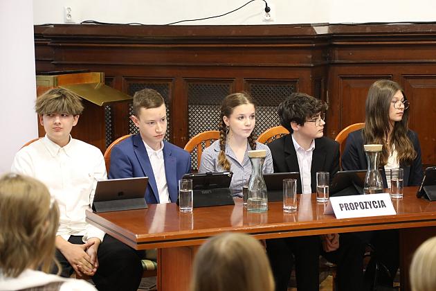 Debaty oksfordzkie w Lęborku – emocje, argumenty i młodzież na najwyższym poziomie