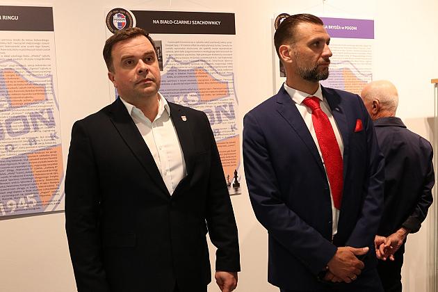 Historia Pogoni Lębork na otwartej w Wieży Ciśnień wystawie z okazji 80-lecia klubu