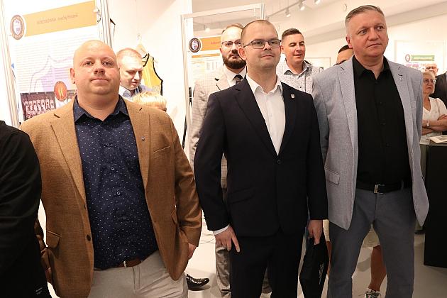 Historia Pogoni Lębork na otwartej w Wieży Ciśnień wystawie z okazji 80-lecia klubu